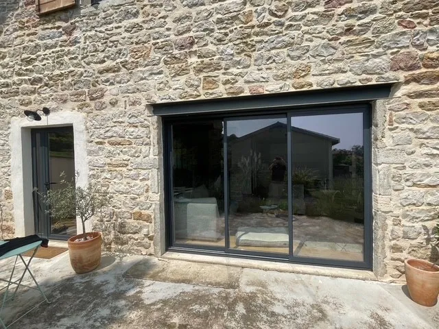 Chassis coulissant 3 vantaux en aluminium